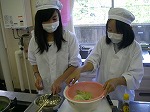 20301200_鹿妻小学校:野菜サラダ作り1の画像