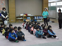 20302000_飯野川第一小学校:幼稚園、保育所の方の訪問の画像