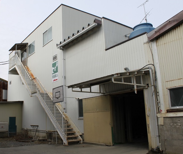 湊水産建物