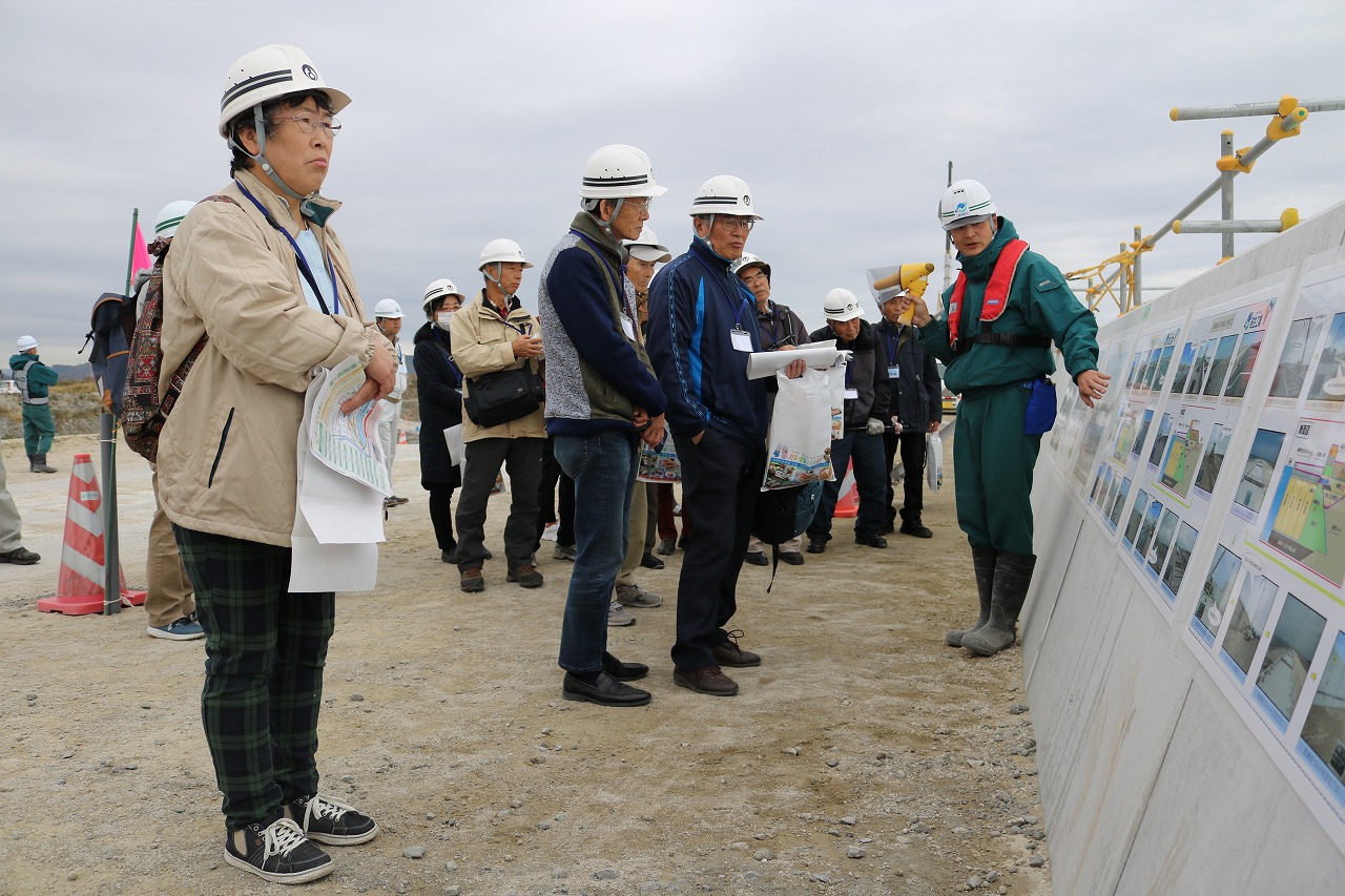 ＜雲雀野地区防潮堤工事2＞