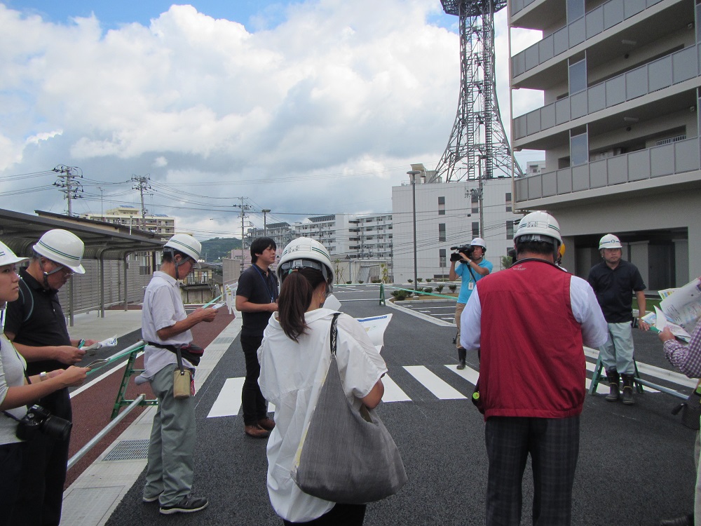 復興公営住宅工事見学の様子