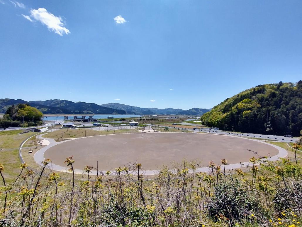 多目的広場全景