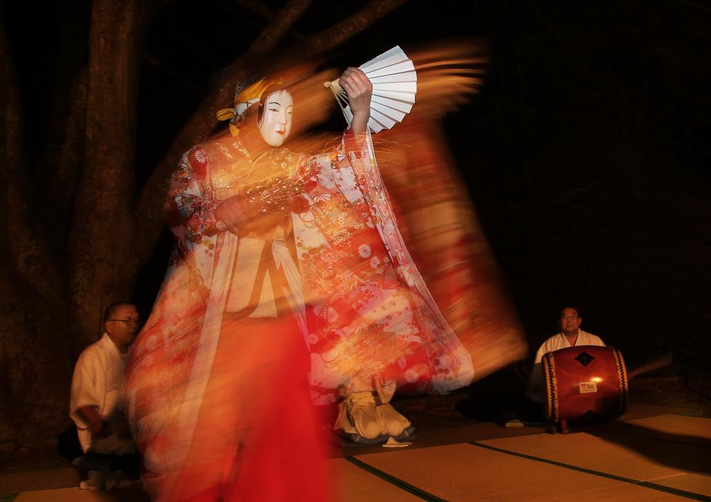 第十二回太平洋写真学校賞「宵の舞」