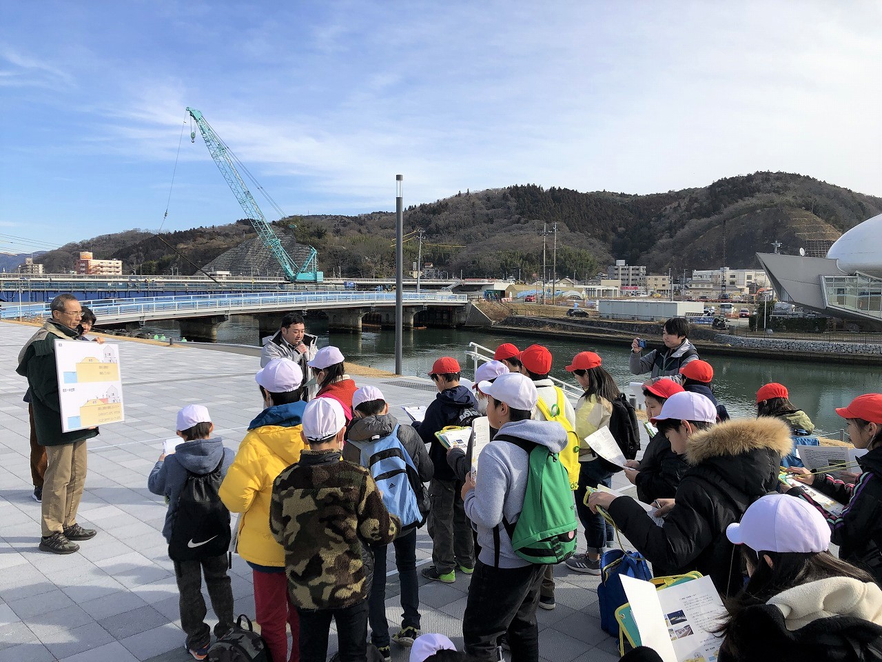 <釜小学校見学会B01> 20200127_03B堤防一体空間