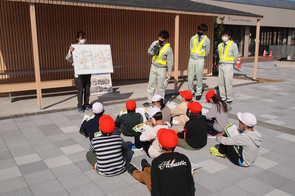 <釜小学校見学会C01> 20211104_住吉小学校_河川堤防について