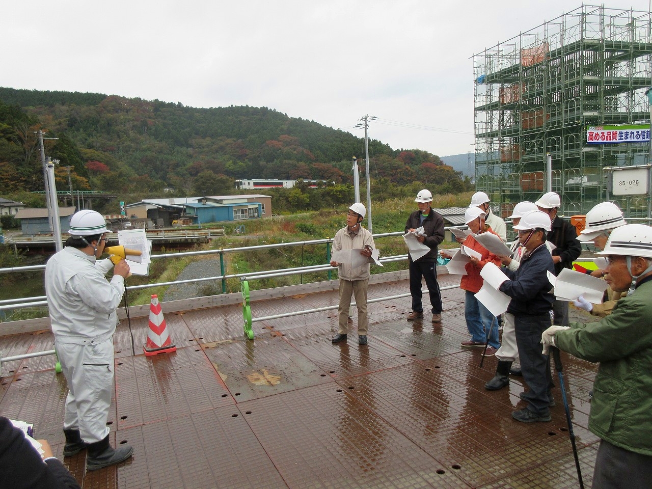 <渡波稲井線道路新設工事> <渡波稲井線道路新設工事>