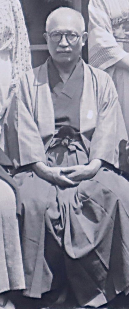 戦時中の布施辰治.JPG