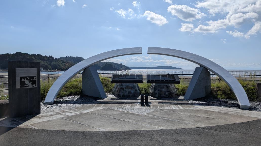 牡鹿地区慰霊碑の写真