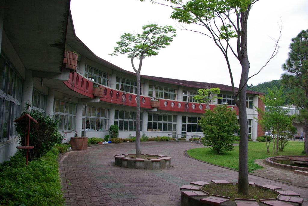 Courtyard2