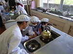 調理実習の様子1の画像