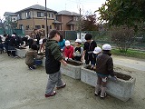 花壇の整備1の画像