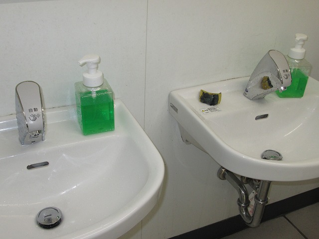トイレの手洗い場