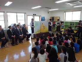 フェラーリ絵本7月