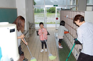 奉仕作業8月の画像