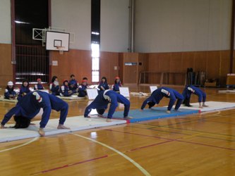 マット運動発表会05の画像