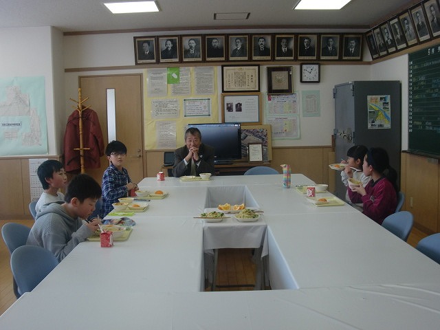 会食会の様子4の画像