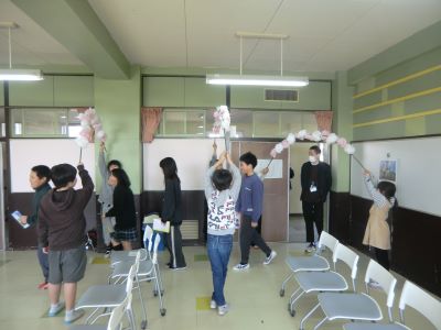 ６年生を送る会入場