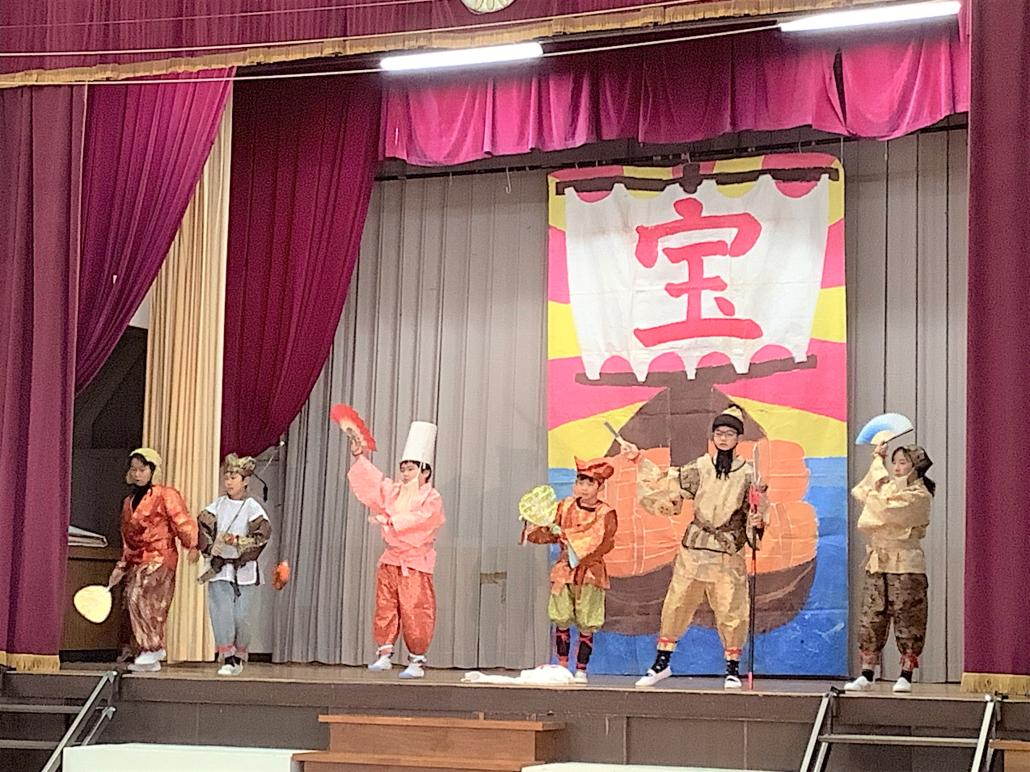 子供七福神舞の発表