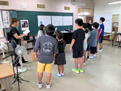 気球に乗ってどこまでもを歌いました。