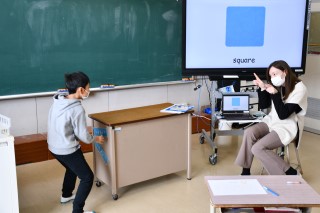 0316eng1.jpg