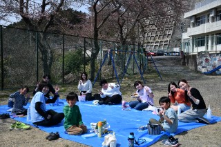 0411lunch1.jpg