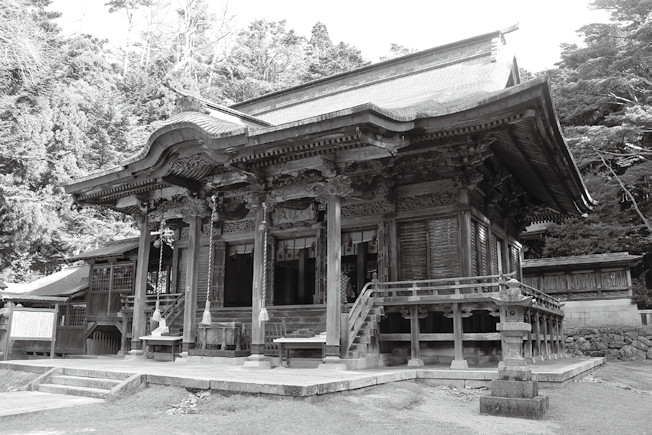 黄金山神社の社殿